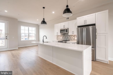 4030 Marilyn Dr, Philadelphia, PA 19131 - photo 4