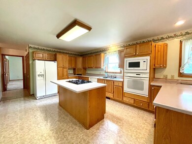 2402 E 150 N, La Porte, IN 46350 - photo 7