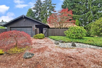 8585 SE 75th Place, Mercer Island, WA 98040 - photo 2