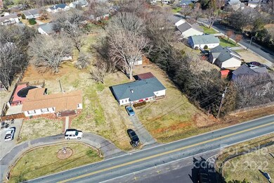 3910 Cochran Rd SW, Concord, NC 28027 - photo 5