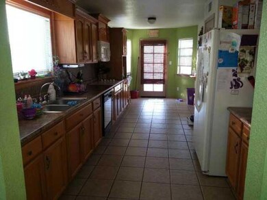 14265 Desert Cloud Dr, Horizon City, TX 79928 - photo 3