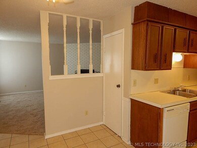 4633 S 72nd East Place, Tulsa, OK 74145 - photo 5