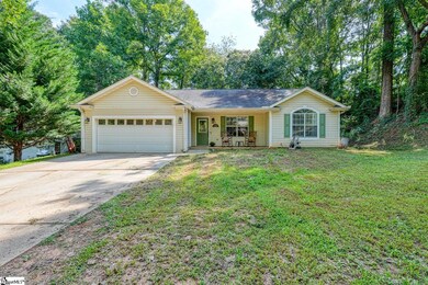 134 W Celestial Dr, Greer, SC 29651 - photo 3