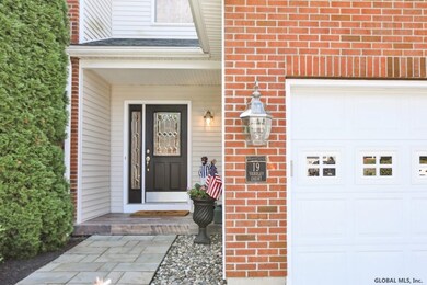 19 Yardley Ct, Albany, NY 12211 - photo 2