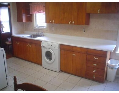 27 President St unit 27A, Lynn, MA 01902 - photo 4