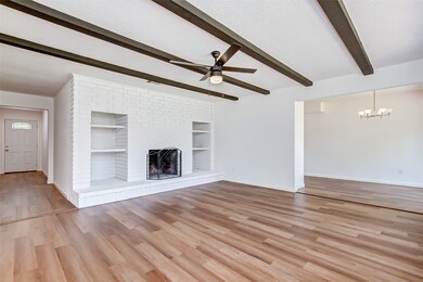 16727 Forest Bend Ave, Friendswood, TX 77546 - photo 4