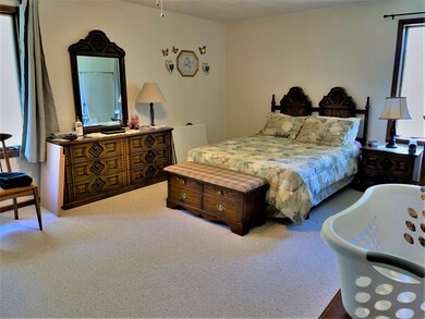 15081 Carpenter Rd, Three Oaks, MI 49128 - photo 7