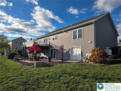 3393 Crestview Ln, Walnutport, PA 18088 - photo 6