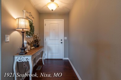 1921 N Seabrook Dr, Nixa, MO 65714 - photo 7