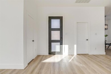 1108 Blakey Ct, Hurst, TX 76053 - photo 4