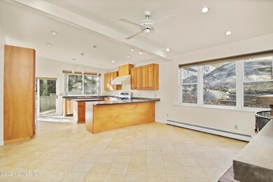 30 Weaver St unit 1, Greenwich, CT 06831 - photo 3