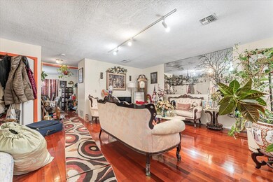 977 E 179th St, Bronx, NY 10460 - photo 4