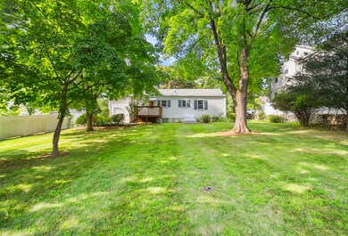 6 Robin Pl Old Greenwich CT-print-006-00
