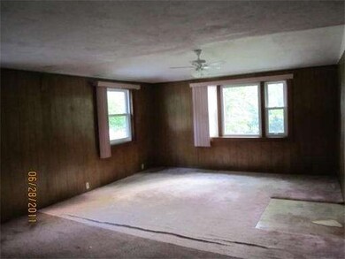 143 Pleasant St, Rockland, MA 02370 - photo 3