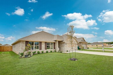 30181 Kingston Heath Dr, Cleveland, TX 77327 - photo 2