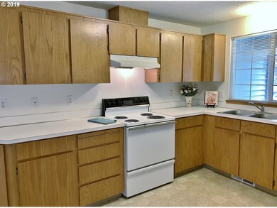 1408 Stockton St, Forest Grove, OR 97116 - photo 3