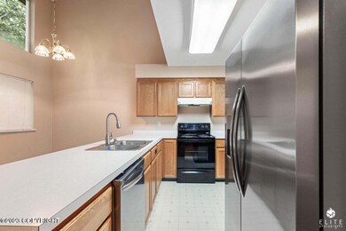 4011 Lunar Dr unit B, Anchorage, AK 99504 - photo 6