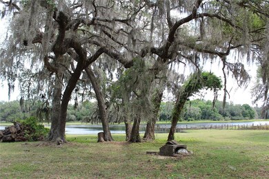 36630 Sunshine Rd, Zephyrhills, FL 33541 - photo 4