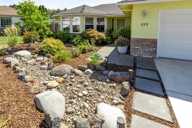 177 Justin Ct, Central Point, OR 97502 - photo 3