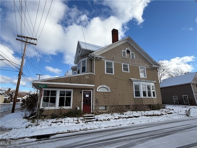 1020 W Prospect Rd, Ashtabula, OH 44004 - photo 2