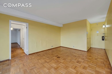 Fordham Hill Oval unit 12C, Bronx, NY 10468 - photo 6