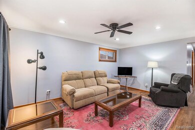 4001 Roosevelt Blvd, Dearborn Heights, MI 48125 - photo 3