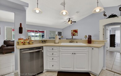 7 Meadowlake Cir N, Lake Placid, FL 33852 - photo 5