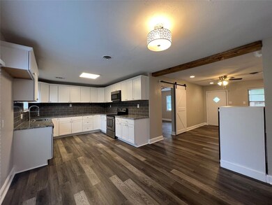 4917 Susan Lee Ln, North Richland Hills, TX 76180 - photo 5