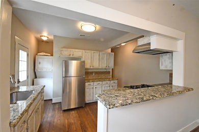 946 Pecore St, Houston, TX 77009 - photo 3