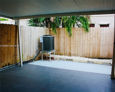 2079 W 54th Terrace unit 29, Hialeah, FL 33016 - photo 2