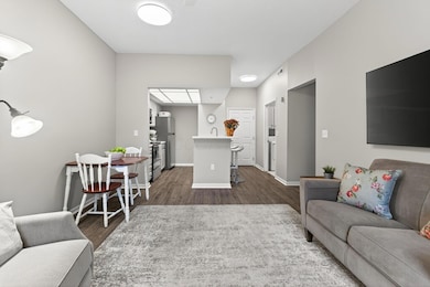 Residences of Worthington unit 108, Worthington, OH 43085 - photo 3