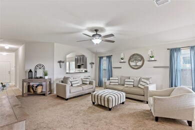 5229 Bailey Ln, Alvin, TX 77511 - photo 3