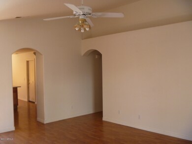 GREAT ROOM WITH VAULTED CEILINGS