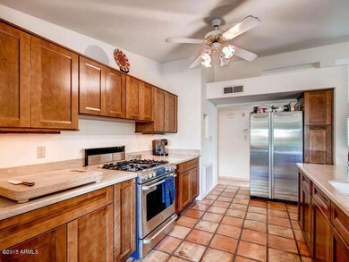 7207 N 11th Kitchen
