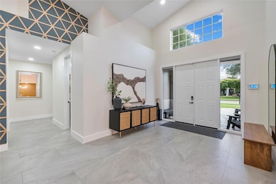 9081 Southern Orchard Rd N, Davie, FL 33328 - photo 4