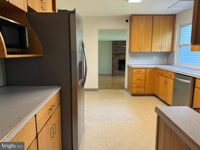 721 Fiske Ln, Newark, DE 19711 - photo 6