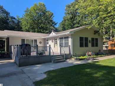 5314 E 16th St, Au Gres, MI 48703 - photo 2