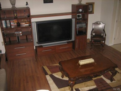 706 Bach Ct, Freemansburg, PA 18017 - photo 6