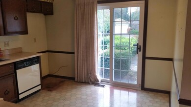 5837 Satinwood Dr, Columbus, OH 43229 - photo 3