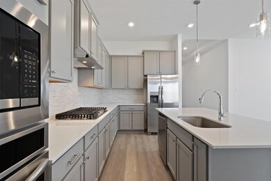 1524 Apache Heights Dr, Dayton, TX 77535 - photo 7