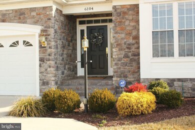 6104 Beton Ct, Gainesville, VA 20155 - photo 2