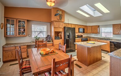 Grand Kitchen