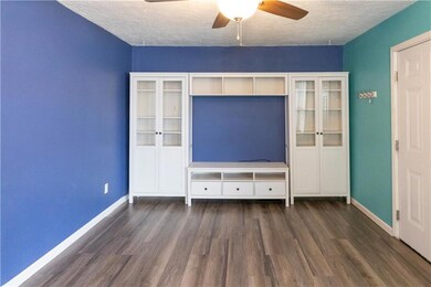 241 Mcshane St, Columbus, IN 47201 - photo 7