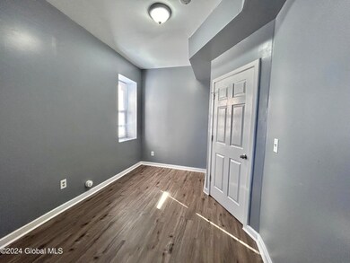 57 Catherine St unit . 1, Albany, NY 12202 - photo 4