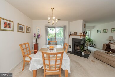 2219 Lowells Glen Rd unit J, Parkville, MD 21234 - photo 5