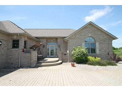 202 Saint Andrews Ave, Edinburgh, IN 46124 - photo 2