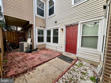 4305 Pembrook Village Dr, Alexandria, VA 22309 - photo 2