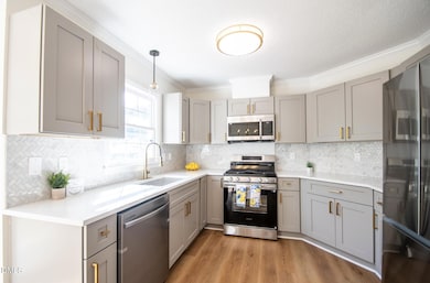 2304 Fields of Broadlands Dr, Raleigh, NC 27604 - photo 2