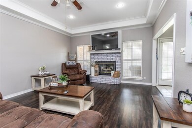 2104 Wheeler Creek Cir, Gainesville, TX 76240 - photo 3