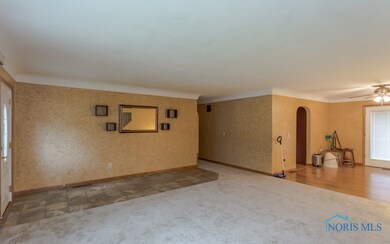 213 Riverview Dr, Woodville, OH 43469 - photo 5